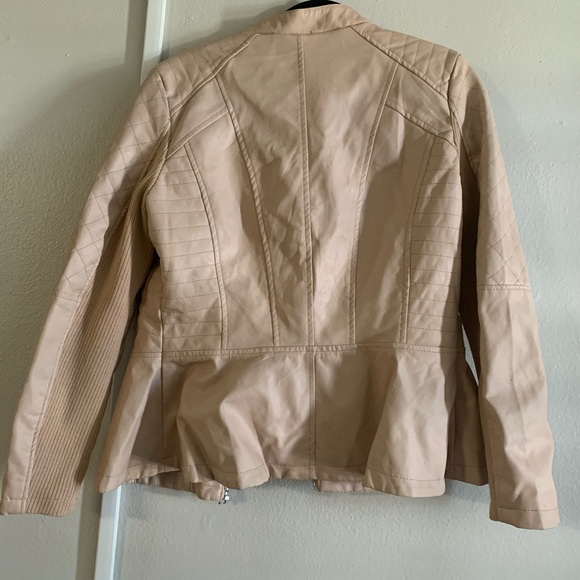 Light pink Moto jacket - statement piece - Picture 5 of 8